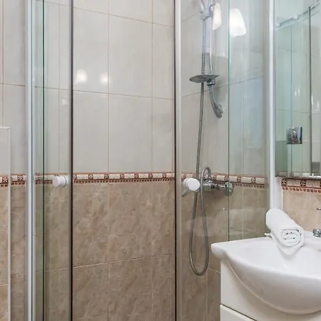 Apartment Cervar Superior *